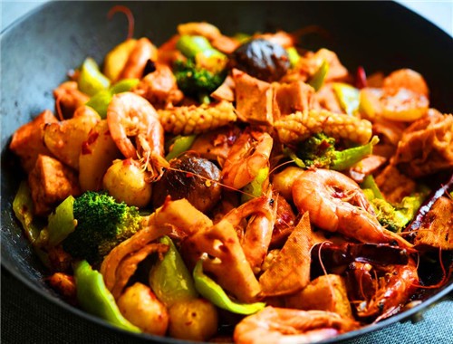 热火朝天麻辣香锅